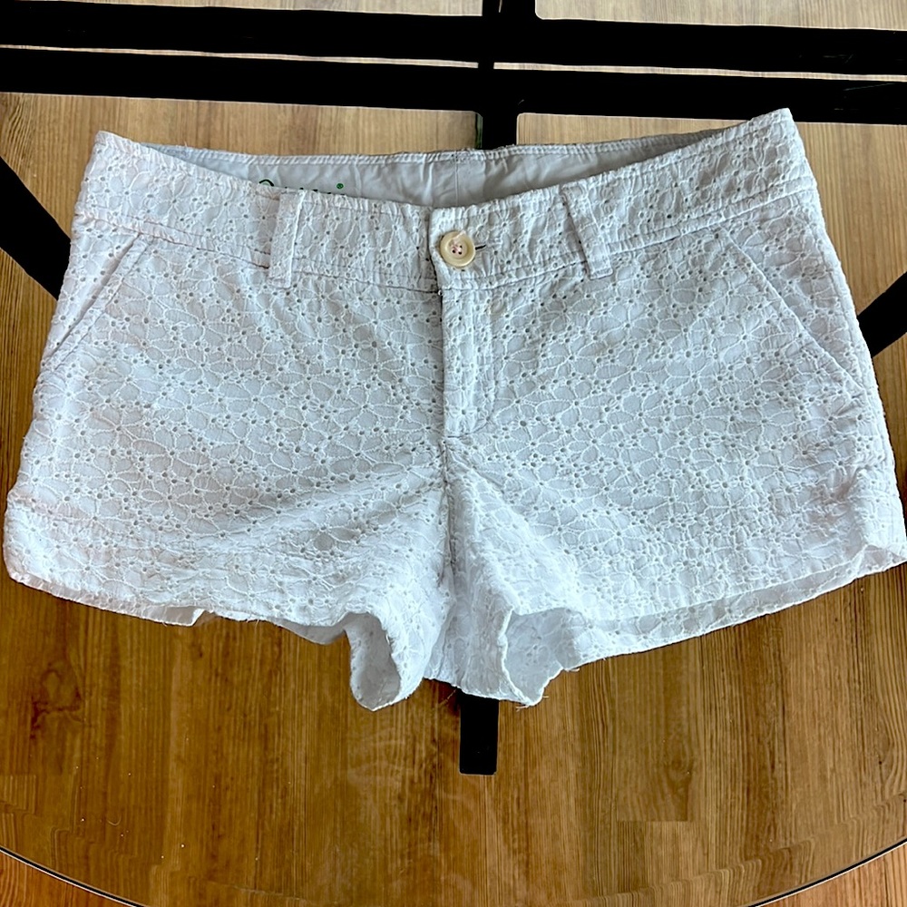Lily Pulitzer white eyelet Walsh Short (size 4)